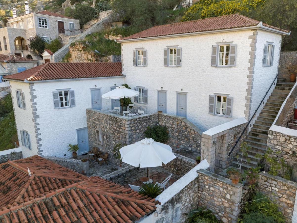Nereids Guesthouse Идра Экстерьер фото
