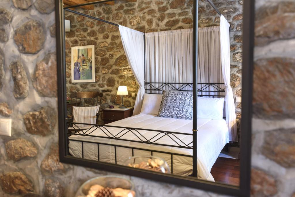 Nereids Guesthouse Идра Экстерьер фото