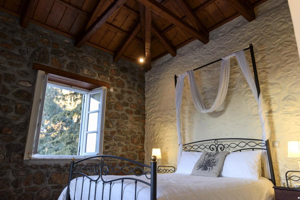 Nereids Guesthouse Идра Экстерьер фото