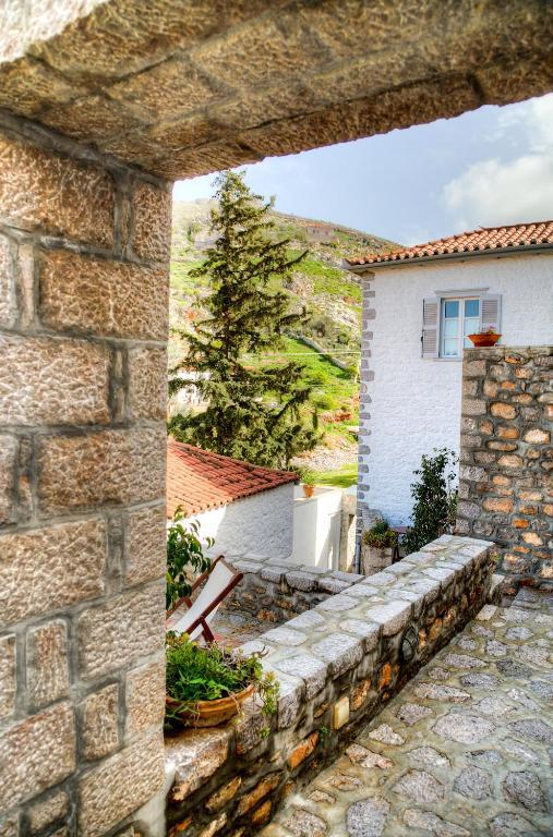 Nereids Guesthouse Идра Экстерьер фото